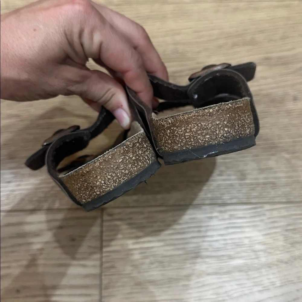 Birkenstock Arizona Brown Sandals with Straps c10